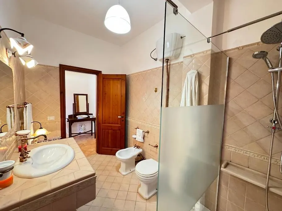 Villa Uruca Cava dʼAliga 0*,