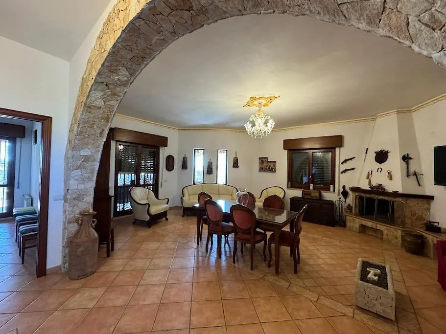 Villa Uruca Cava dʼAliga Italie